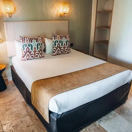 Mas Des Barres Hotel