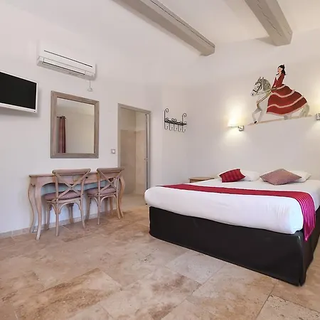 Hotel Mas Des Barres 3*